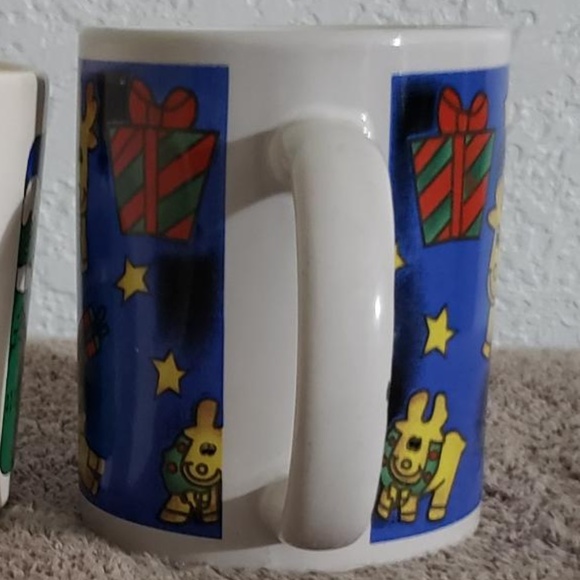 Cartoon Christmas Mugs - Picture 4 of 8